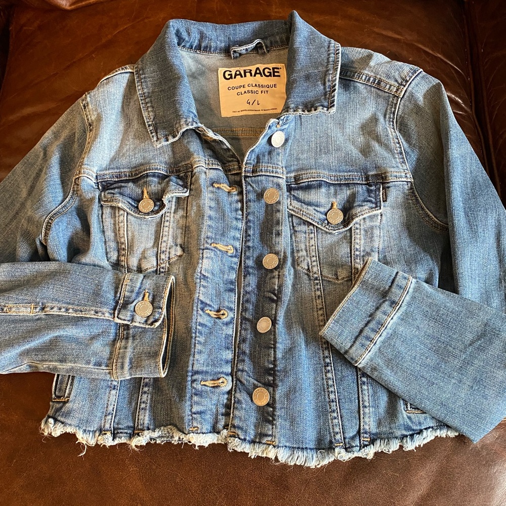 Cropped jean jacket